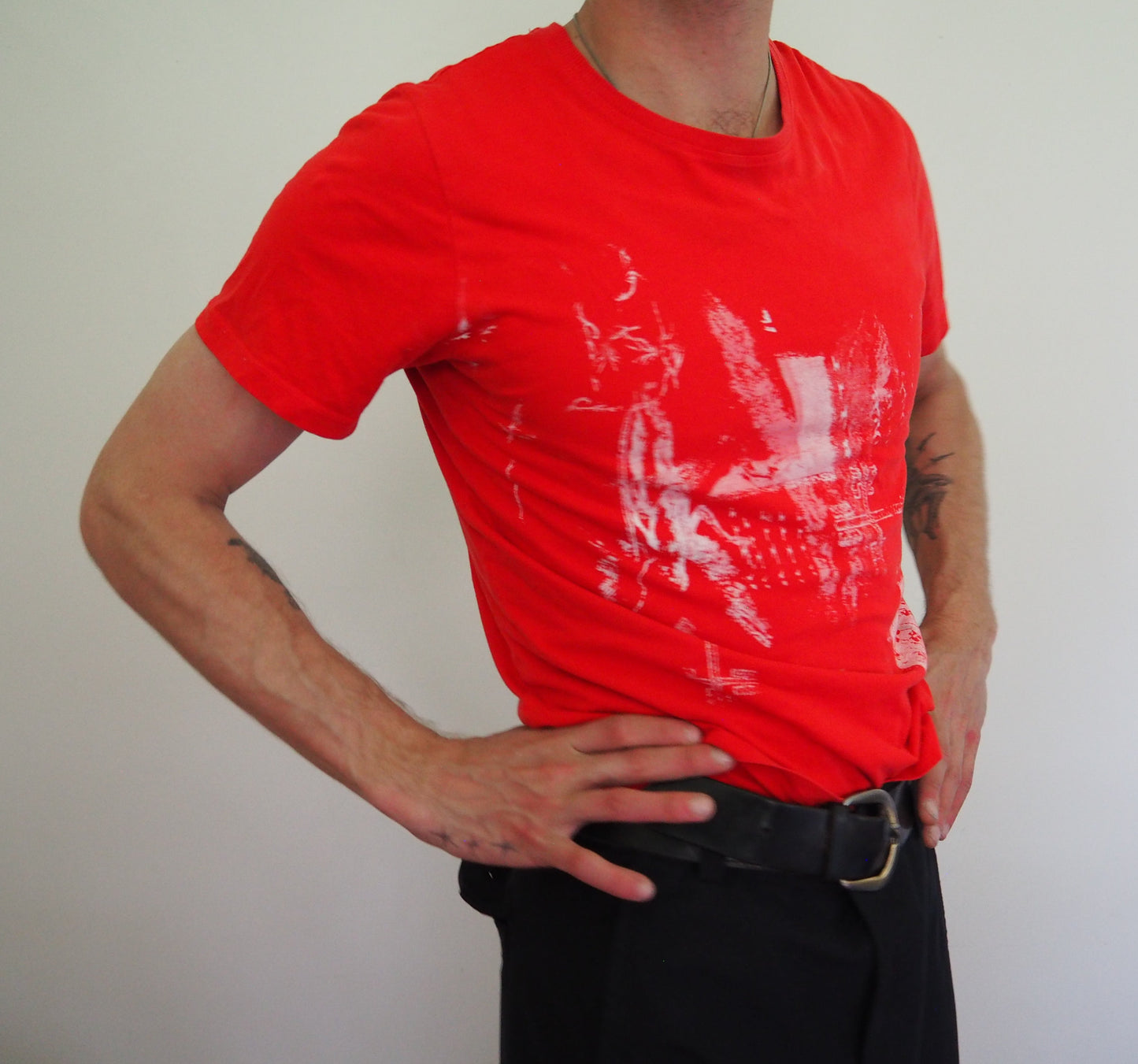 1 : 1 UPCYCLED T : RED