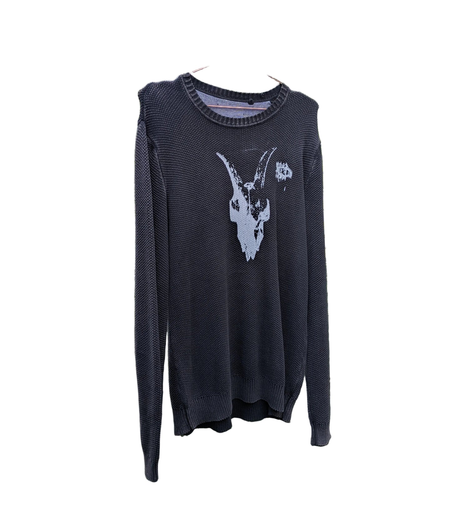 Leif : UPCYCLED - SWEATER (skull)
