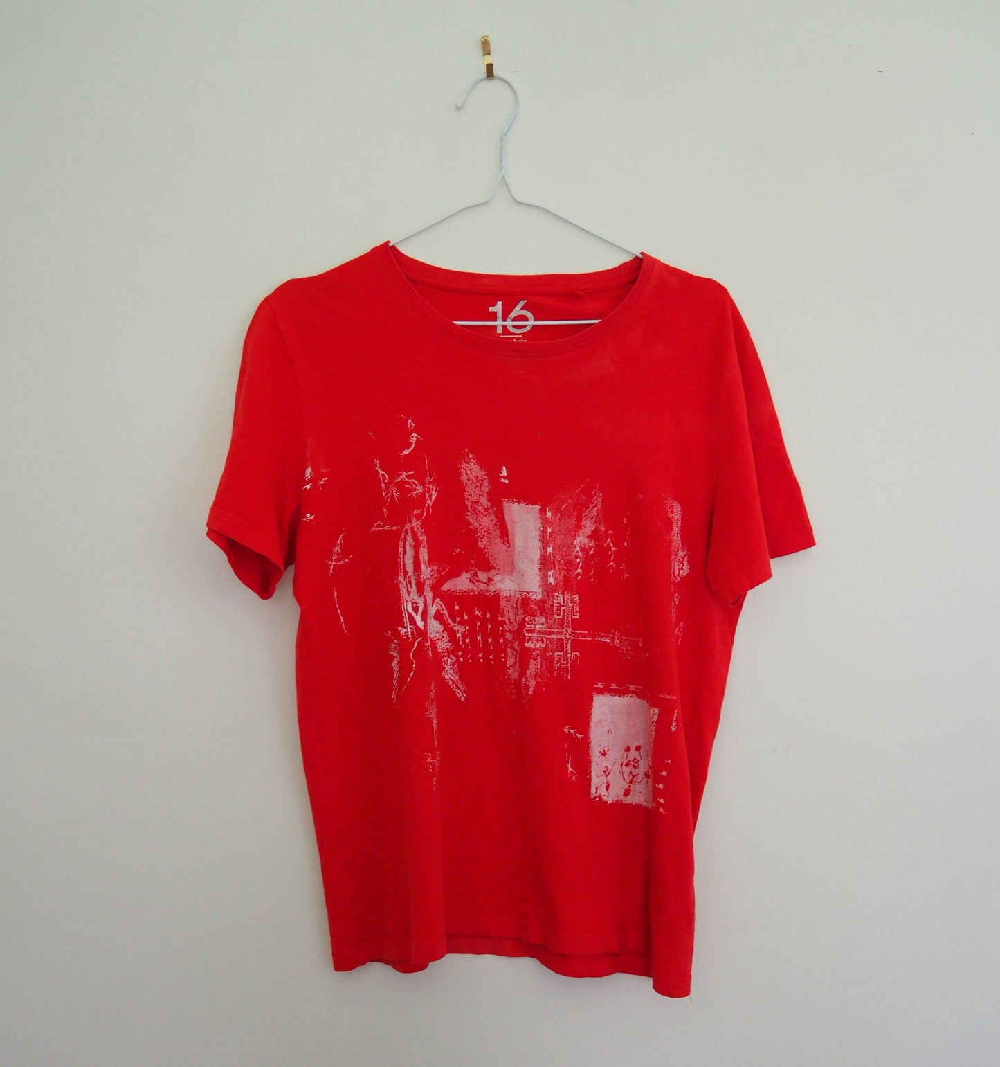 1 : 1 UPCYCLED T : RED