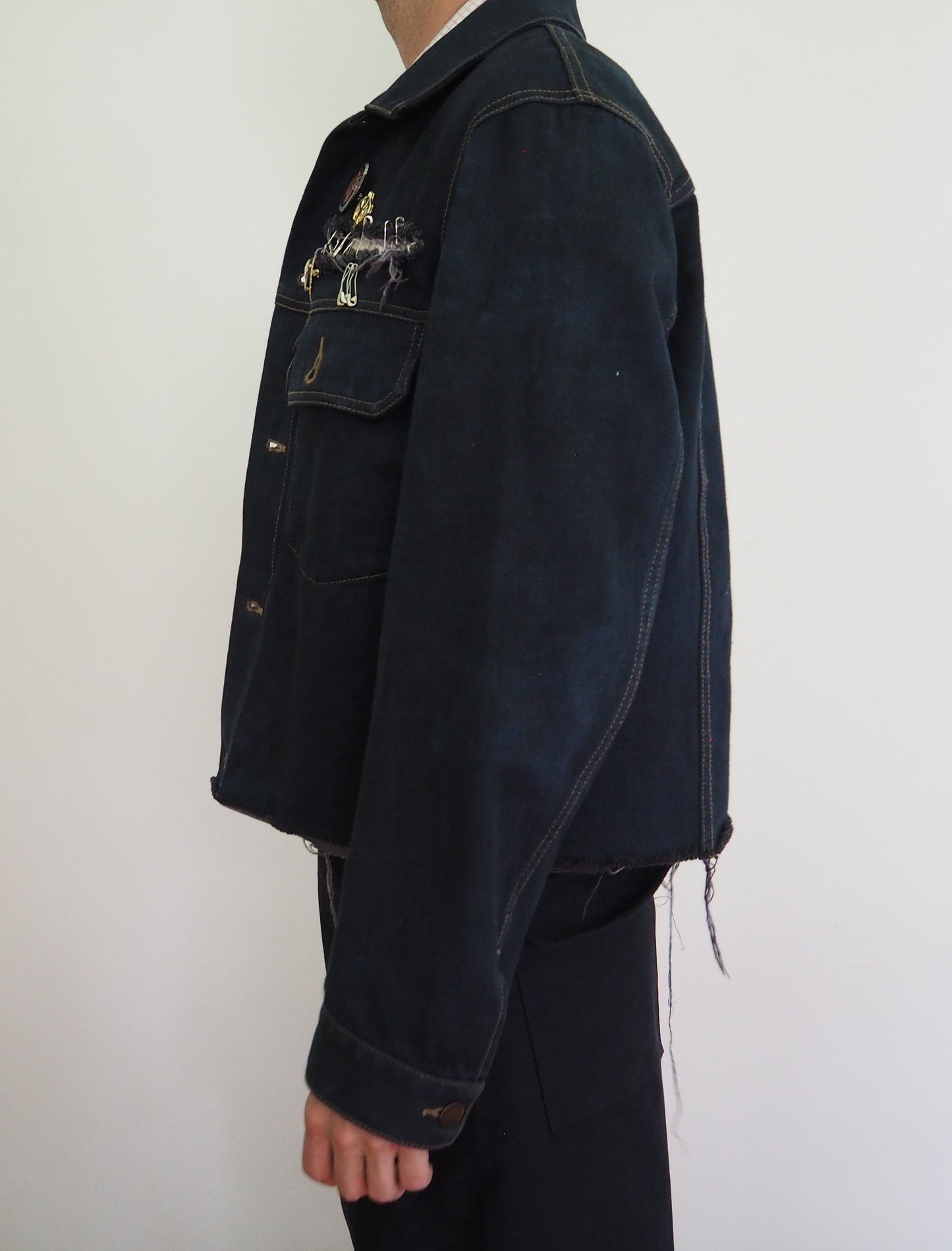 1 : 1 UPCYCLED DENIM JACKET : DRK BLE